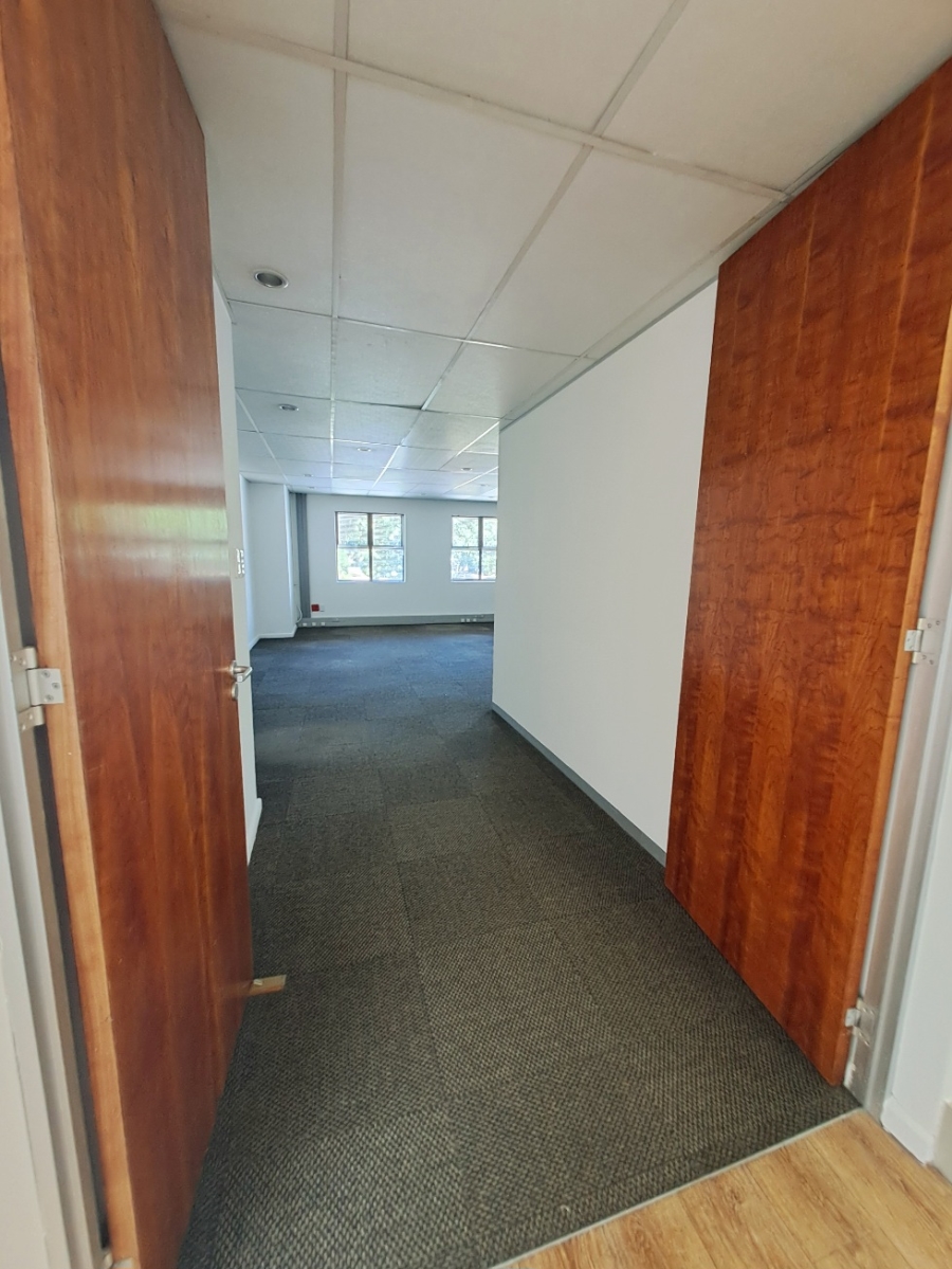 To Let commercial Property for Rent in Okennedyville Western Cape